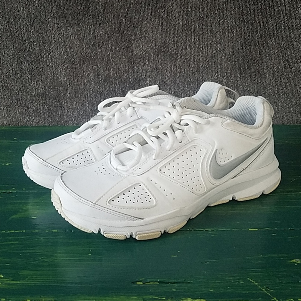 Nike T-Lite XI